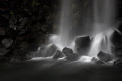 Svartifoss fall